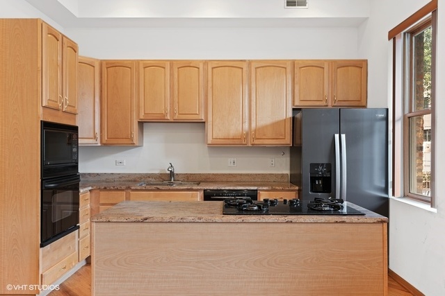 15 North Ada Street Chicago, IL 60607 - Photo 5 of 31