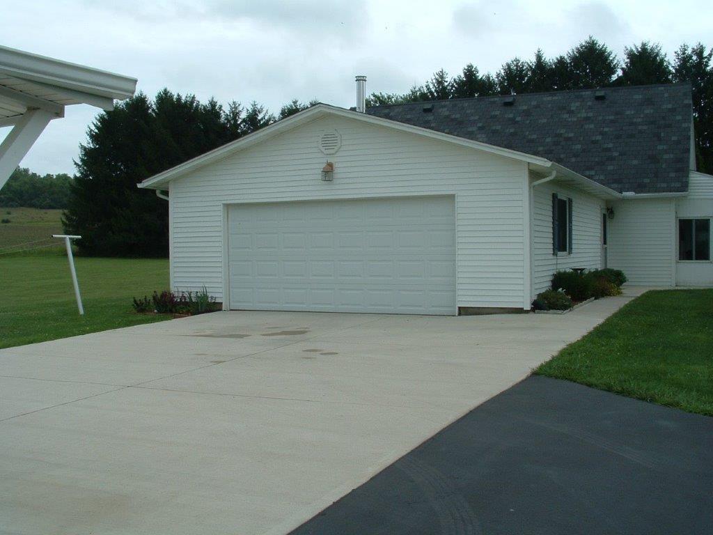 234 East Dallas Road Urbana, OH 43078 - Photo 2 of 32