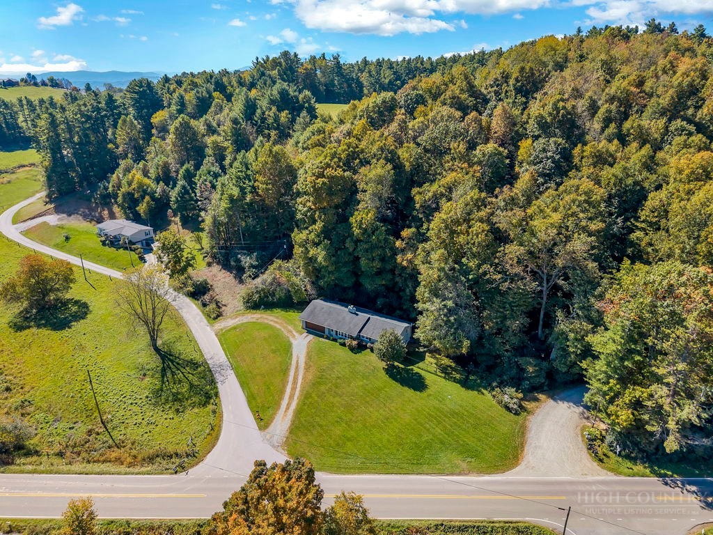 103 Old East Ridge Road Boone, NC 28607 - Photo 32 of 34 Gallery Image 32