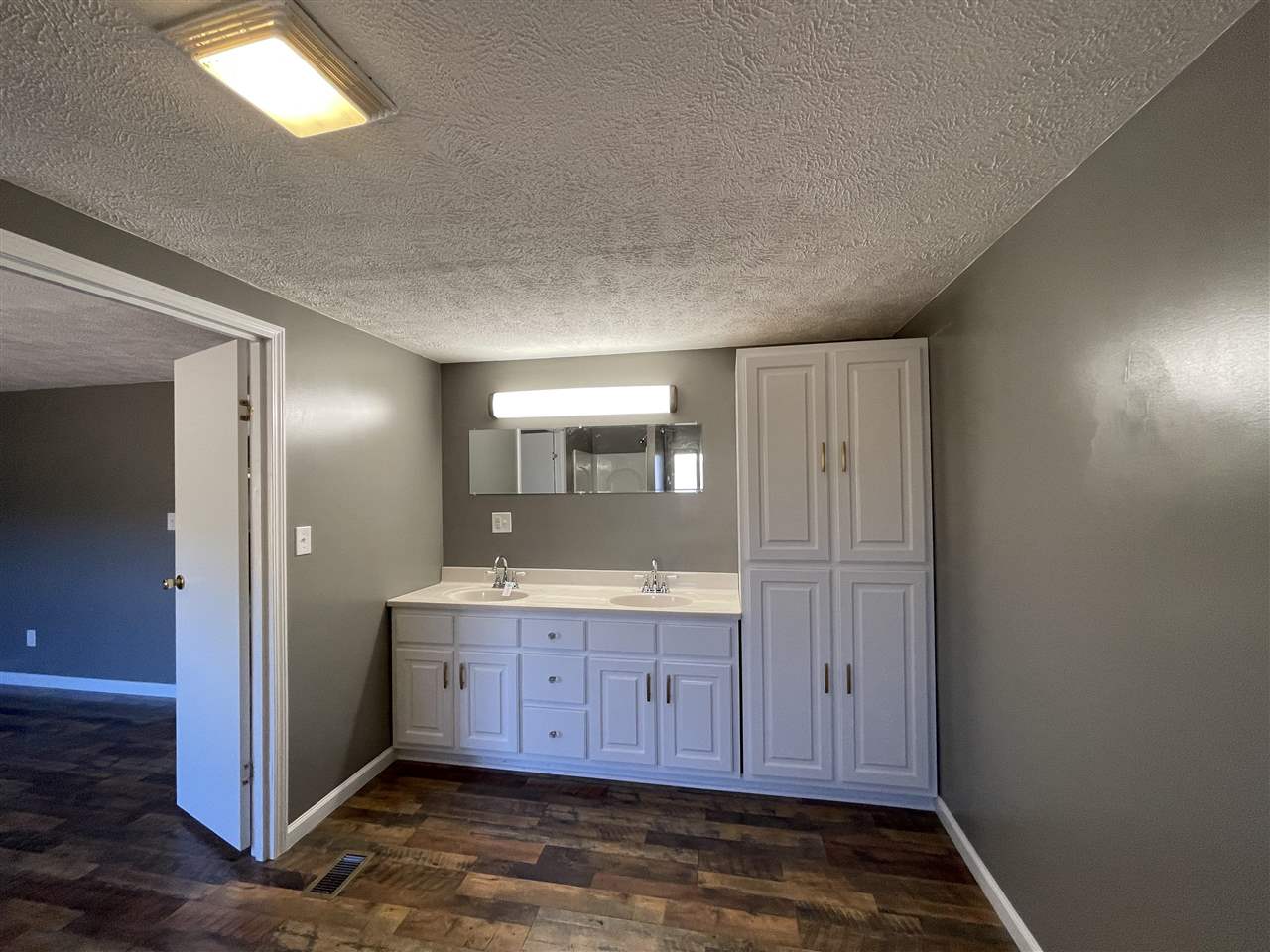 1655 Poplar Springs Road Savannah, TN 38372 - Photo 8 of 18 Gallery Image 8