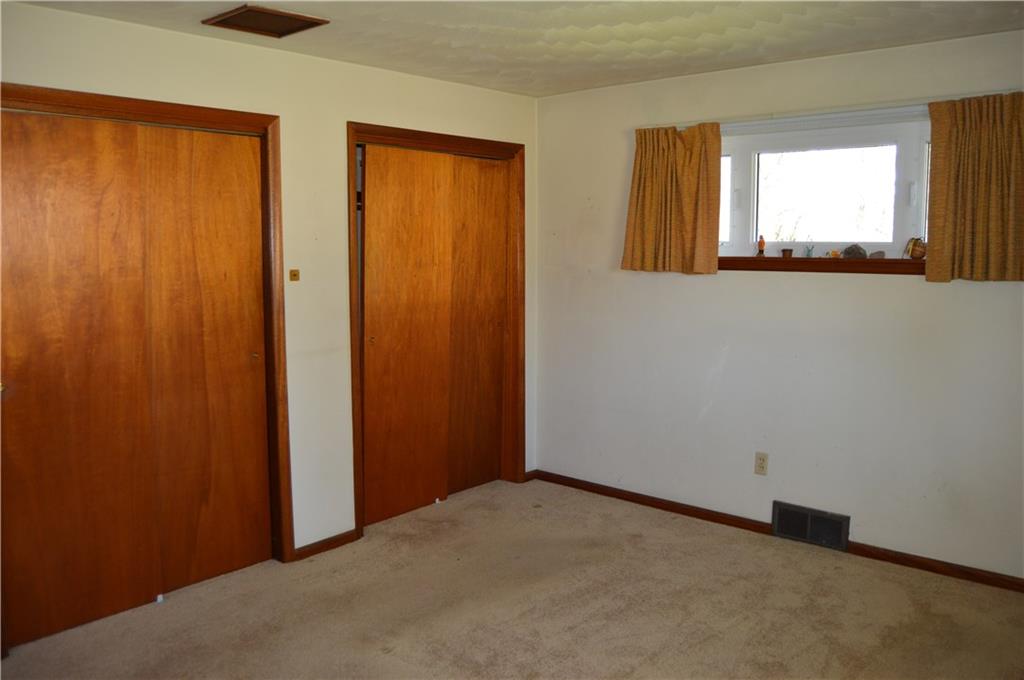 400 Marion Avenue Springdale, PA 15144 - Photo 13 of 21 Gallery Image 13