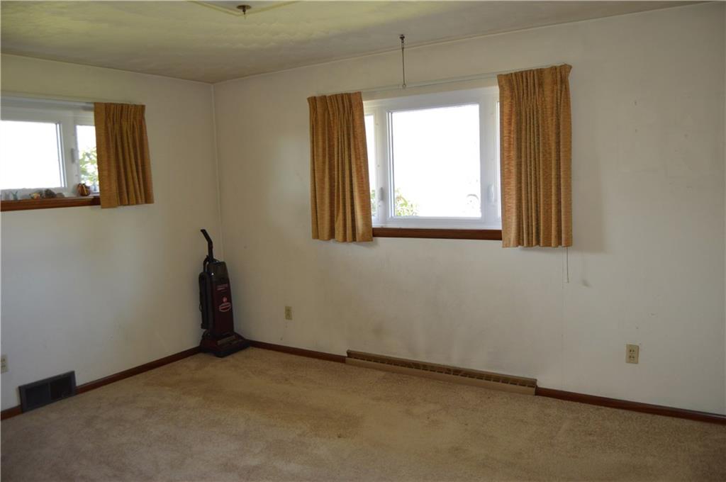 400 Marion Avenue Springdale, PA 15144 - Photo 14 of 21 Gallery Image 14