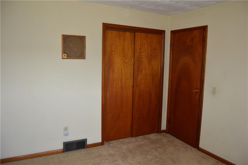400 Marion Avenue Springdale, PA 15144 - Photo 9 of 21 Gallery Image 9