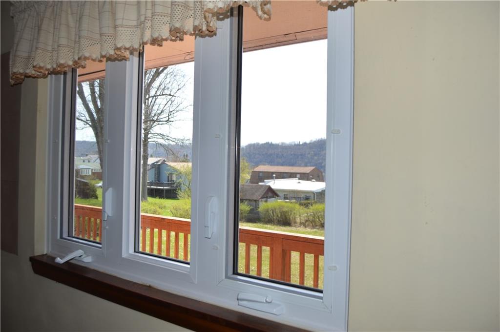400 Marion Avenue Springdale, PA 15144 - Photo 10 of 21 Gallery Image 10
