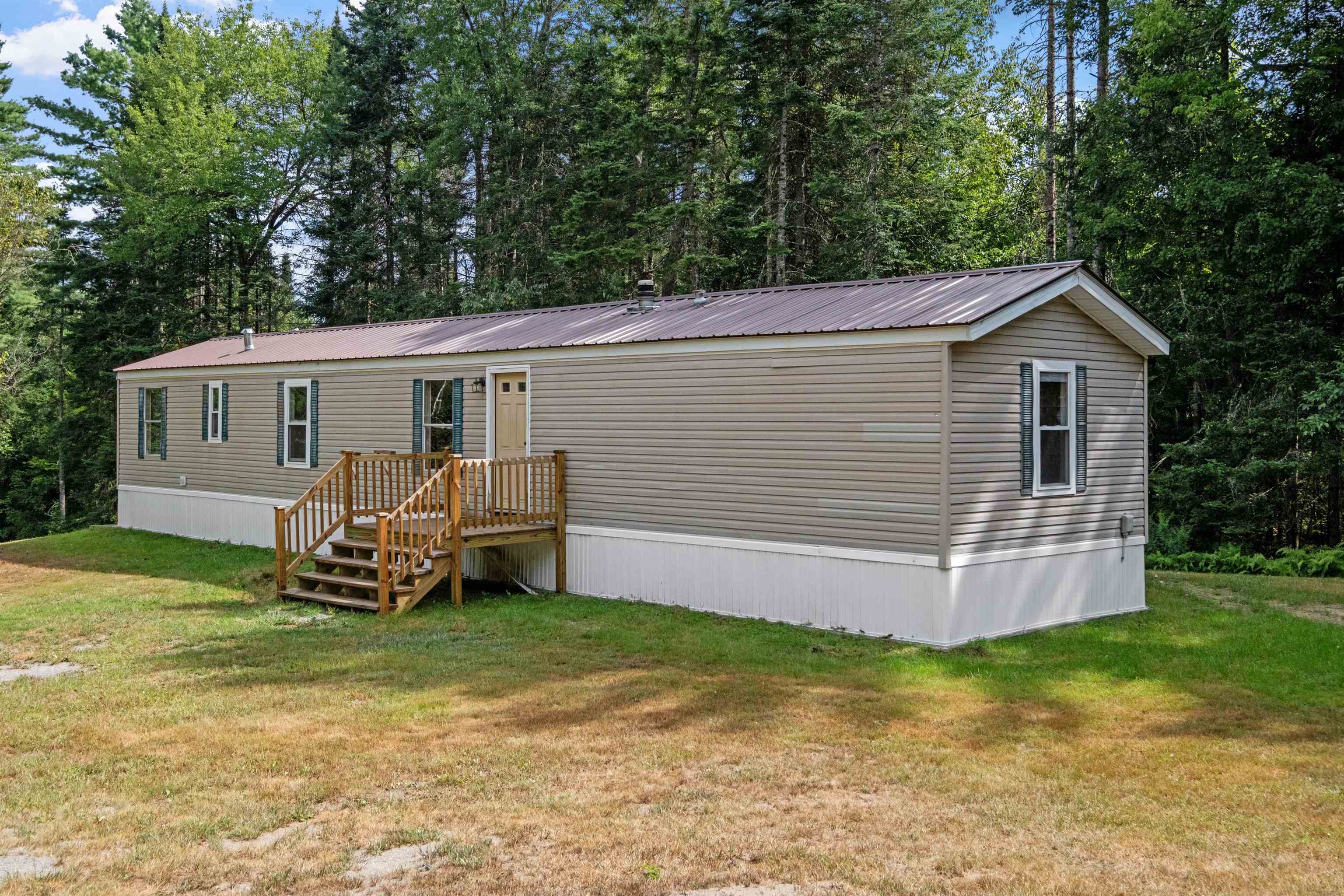 20 Hunt Circle Corinth, VT 05039 - Photo 2 of 43