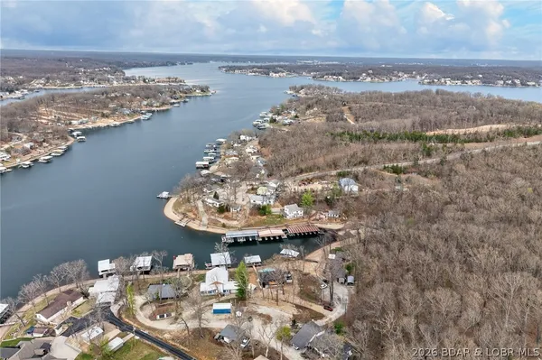 $899,000 | 47 Dixie Lane, Sunrise Beach, MO 65079