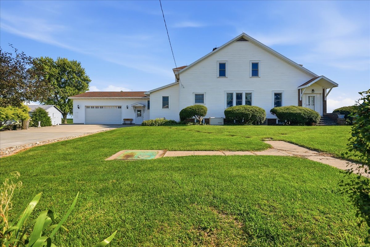 10168 North 600 E Road Chenoa, IL 61726 - Photo 5 of 55