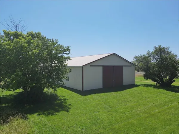 $484,000 | 16702 South 59th Highway, Welda, KS 66091