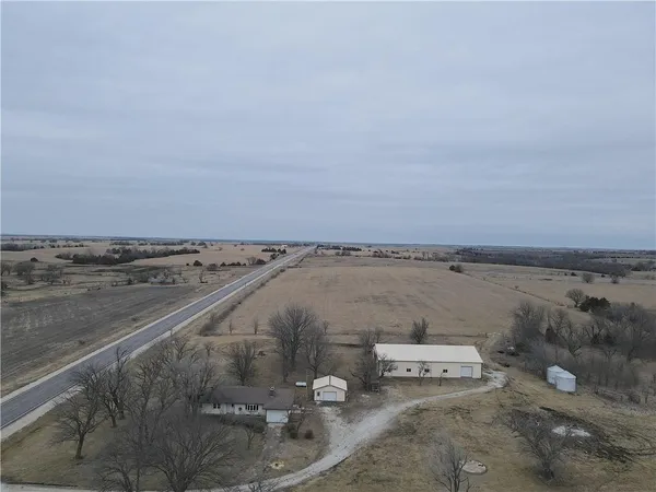 $484,000 | 16702 South 59th Highway, Welda, KS 66091
