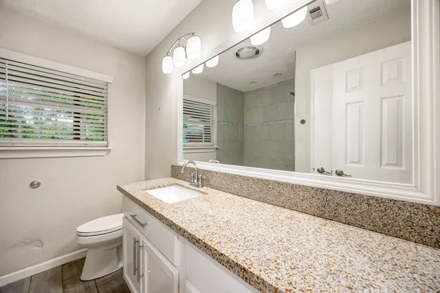 $2,800 | 9762 Tappenbeck Drive, Houston, TX 77055