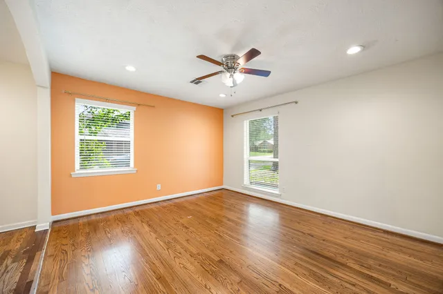 $2,800 | 9762 Tappenbeck Drive, Houston, TX 77055