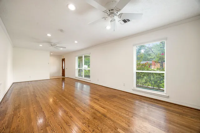 $2,800 | 9762 Tappenbeck Drive, Houston, TX 77055