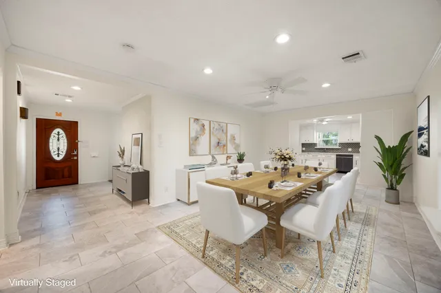 $2,800 | 9762 Tappenbeck Drive, Houston, TX 77055