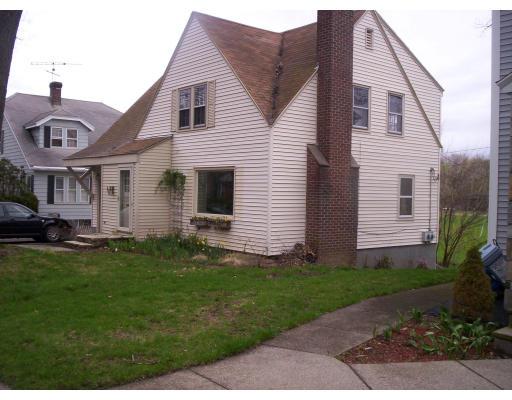 42 Coolidge Road Worcester, MA 01602 - Photo 1 of 10