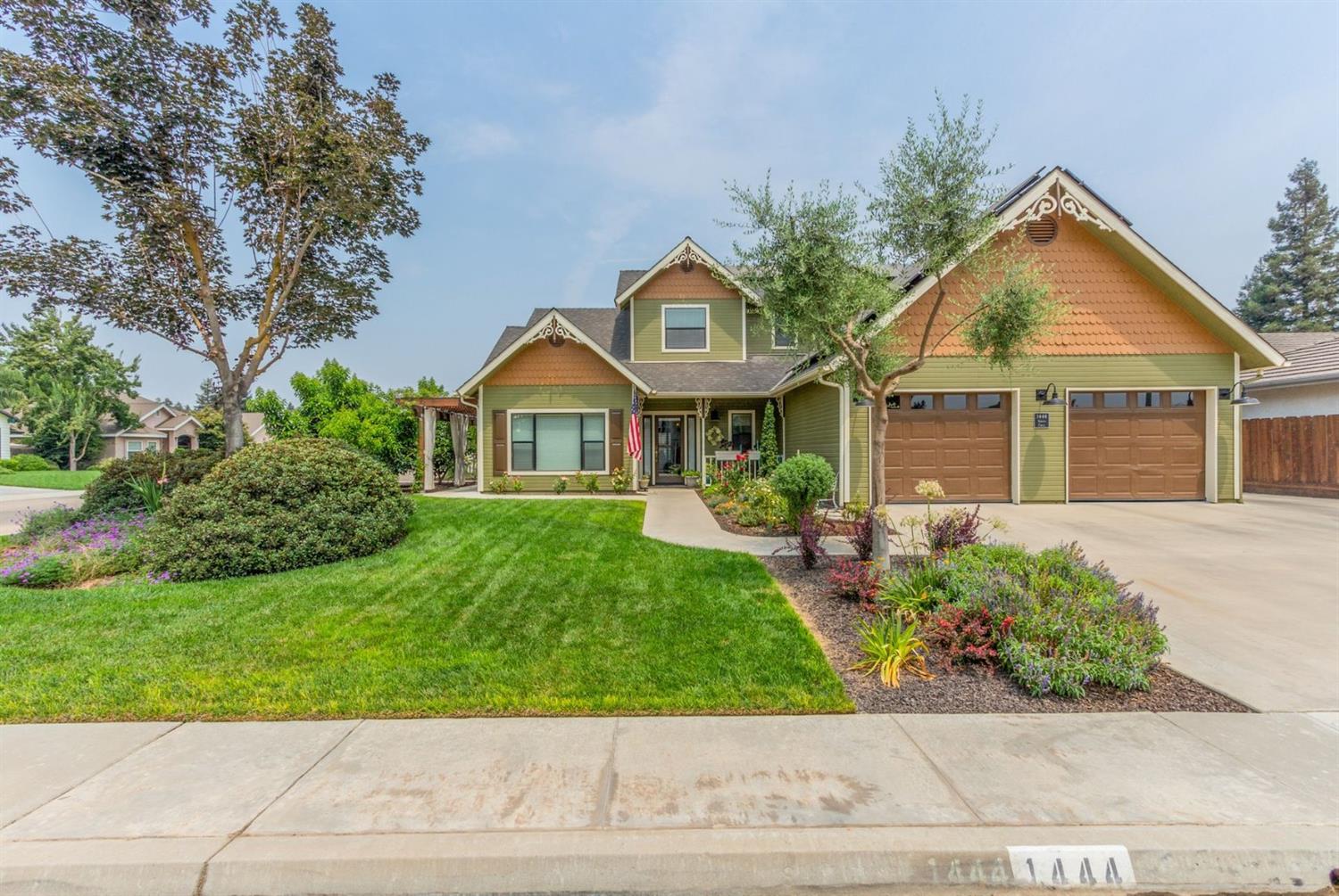 1444 West Sequoia Circle Reedley, CA 93654 - Photo 1 of 32 Gallery Image 1