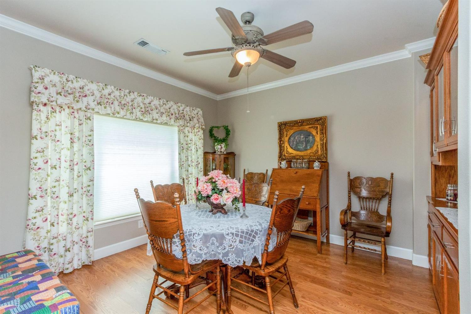 1444 West Sequoia Circle Reedley, CA 93654 - Photo 2 of 32 Gallery Image 2