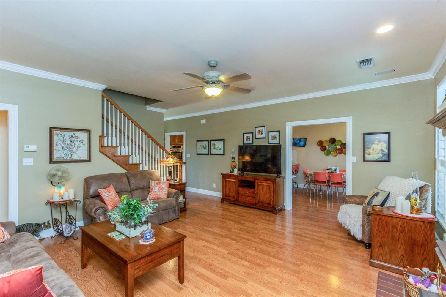 1444 West Sequoia Circle Reedley, CA 93654 - Photo 6 of 32 Gallery Image 6
