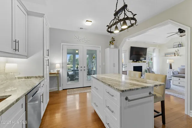 $585,000 | 102 Bayshore Court, Maple, NC 27956