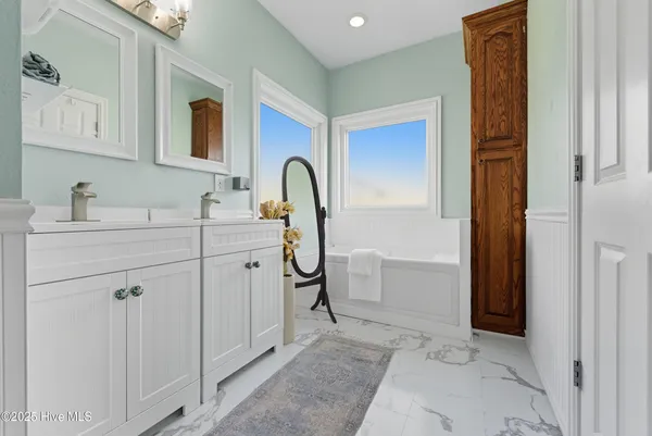 $575,000 | 102 Bayshore Court, Maple, NC 27956