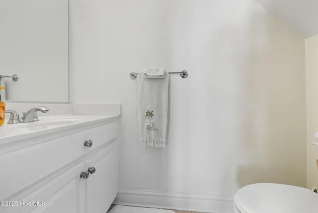 $585,000 | 102 Bayshore Court, Maple, NC 27956