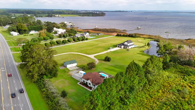 $585,000 | 102 Bayshore Court, Maple, NC 27956