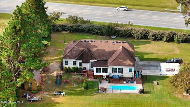 $585,000 | 102 Bayshore Court, Maple, NC 27956