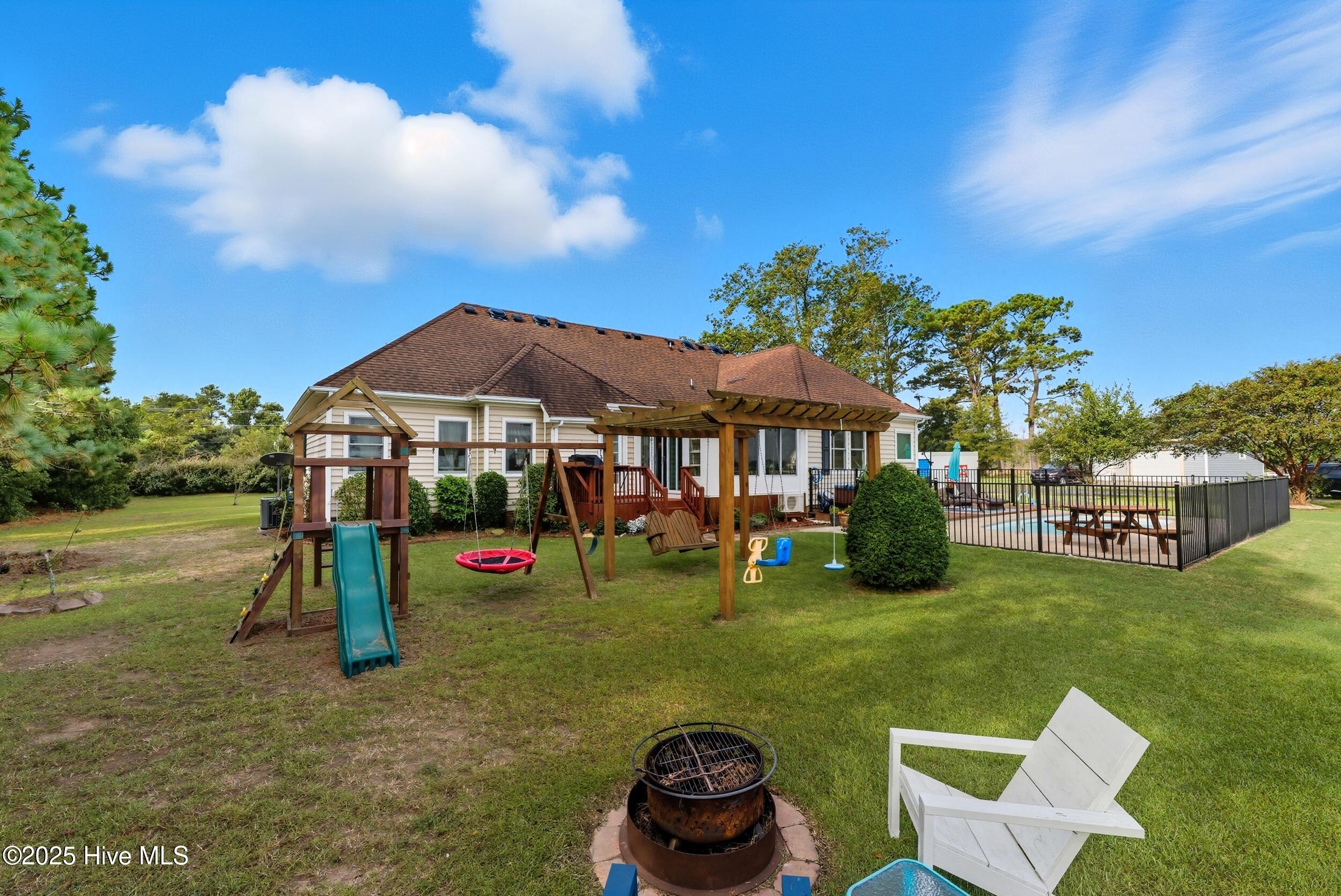 102 Bayshore Court Maple, NC 27956 - Photo 9 of 44 9_pht08834