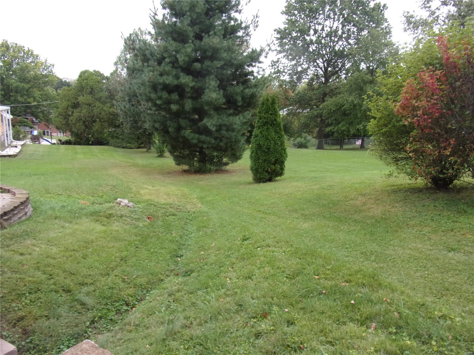 8200 MacKenzie Road St. Louis, MO 63123 - Photo 18 of 19 Gallery Image 18