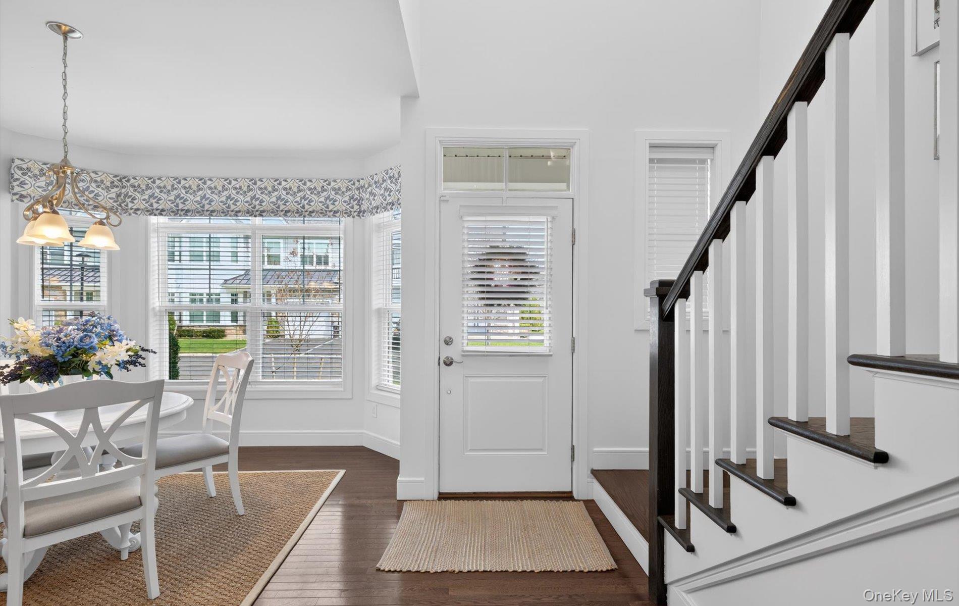 48 Bellflower Path Smithtown, NY 11787 - Photo 4 of 48