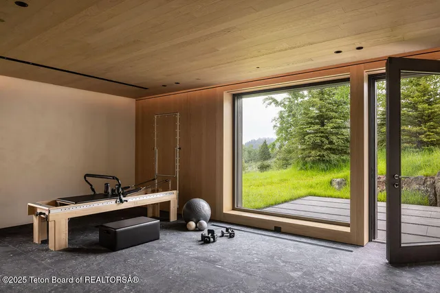 $23,950,000 | 2205 Pemmican Road, Jackson, WY 83001