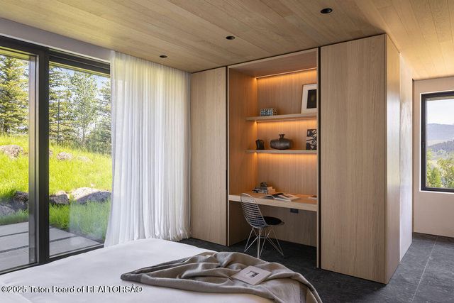 $23,950,000 | 2205 Pemmican Road, Jackson, WY 83001