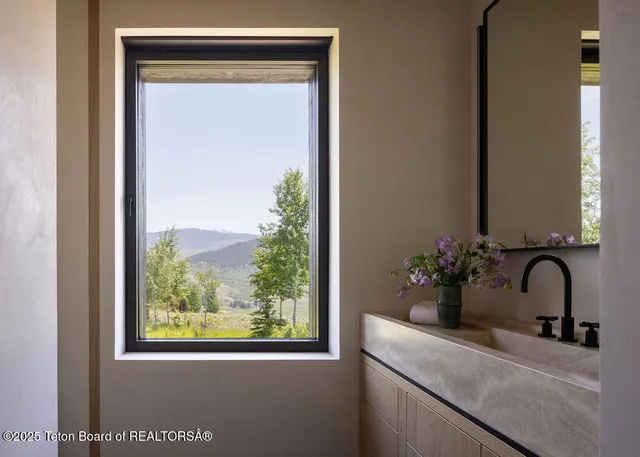 $23,950,000 | 2205 Pemmican Road, Jackson, WY 83001