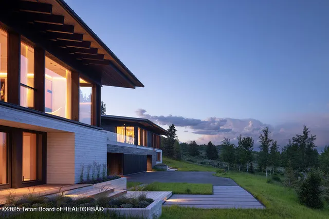 $23,950,000 | 2205 Pemmican Road, Jackson, WY 83001