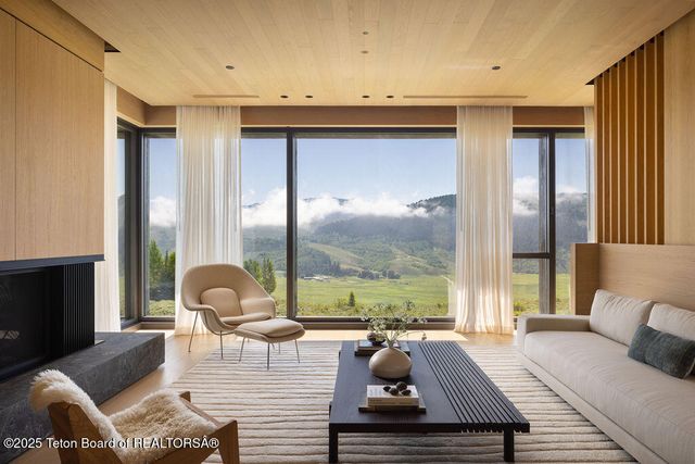 $23,950,000 | 2205 Pemmican Road, Jackson, WY 83001