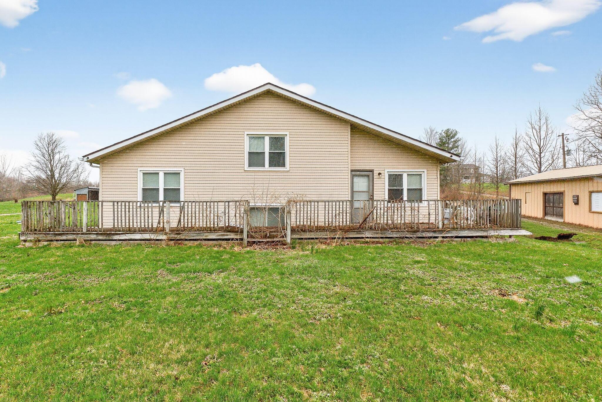 9600 Tarlton Road Southwest Stoutsville, OH 43154 - Photo 36 of 52 9600 Tralton (Exterior)-3