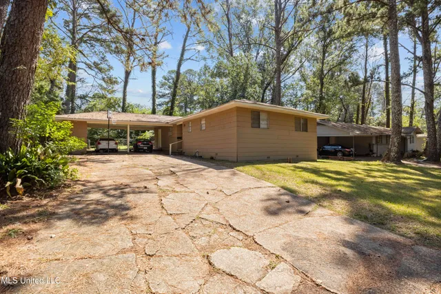 $78,000 | 1910 Catalina Drive, Jackson, MS 39204