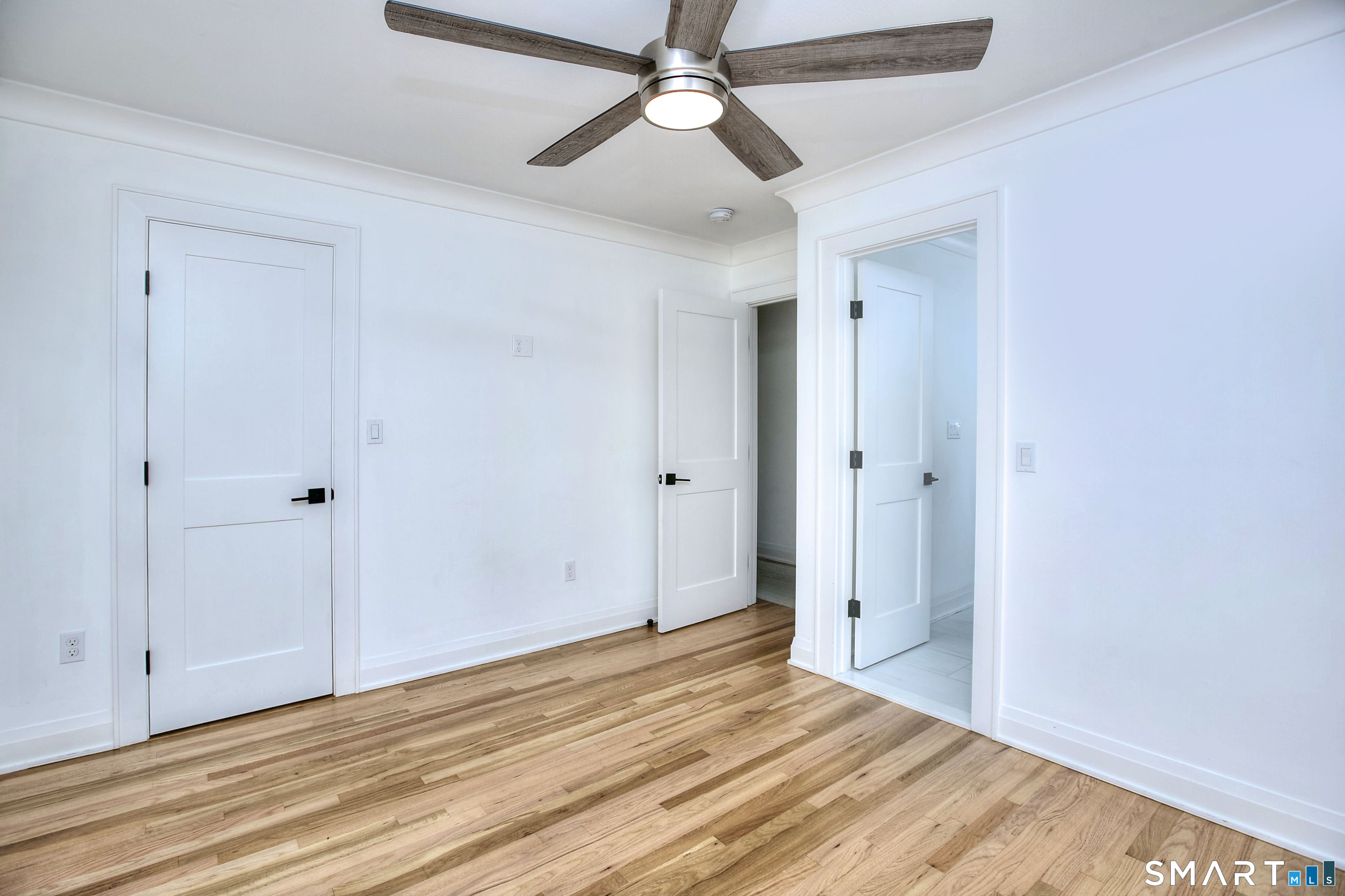 1 Sunrise Road, Unit B Westport, CT 06880 - Photo 18 of 39 Gallery Image 18