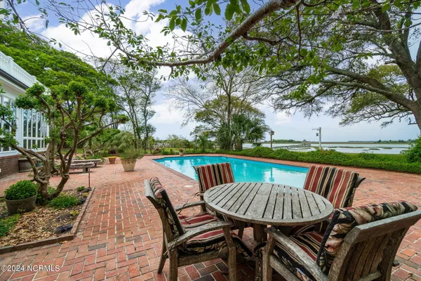 $2,500,000 | 130 Harbour Drive, Hubert, NC 28539