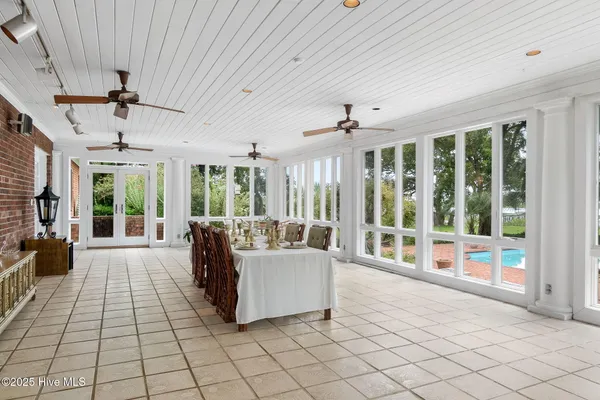 $2,500,000 | 130 Harbour Drive, Hubert, NC 28539