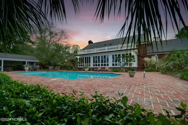 $2,600,000 | 130 Harbour Drive, Hubert, NC 28539