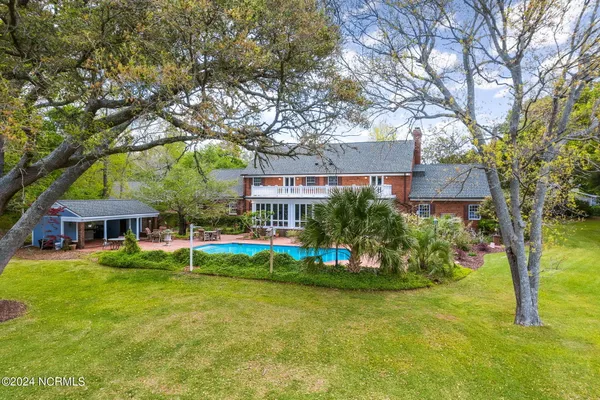 $2,500,000 | 130 Harbour Drive, Hubert, NC 28539