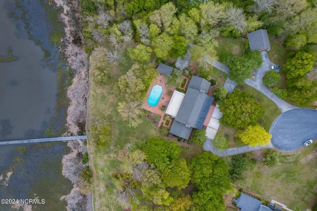 $2,600,000 | 130 Harbour Drive, Hubert, NC 28539