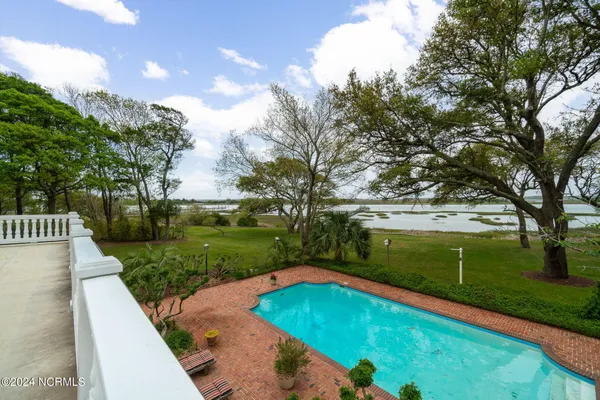 $2,500,000 | 130 Harbour Drive, Hubert, NC 28539