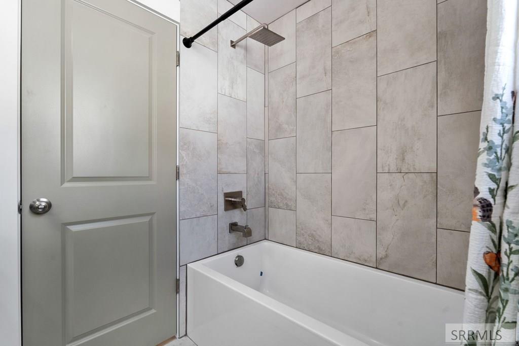 1164 Jasper Loop, Unit 2 Pocatello, ID 83204 - Photo 18 of 60