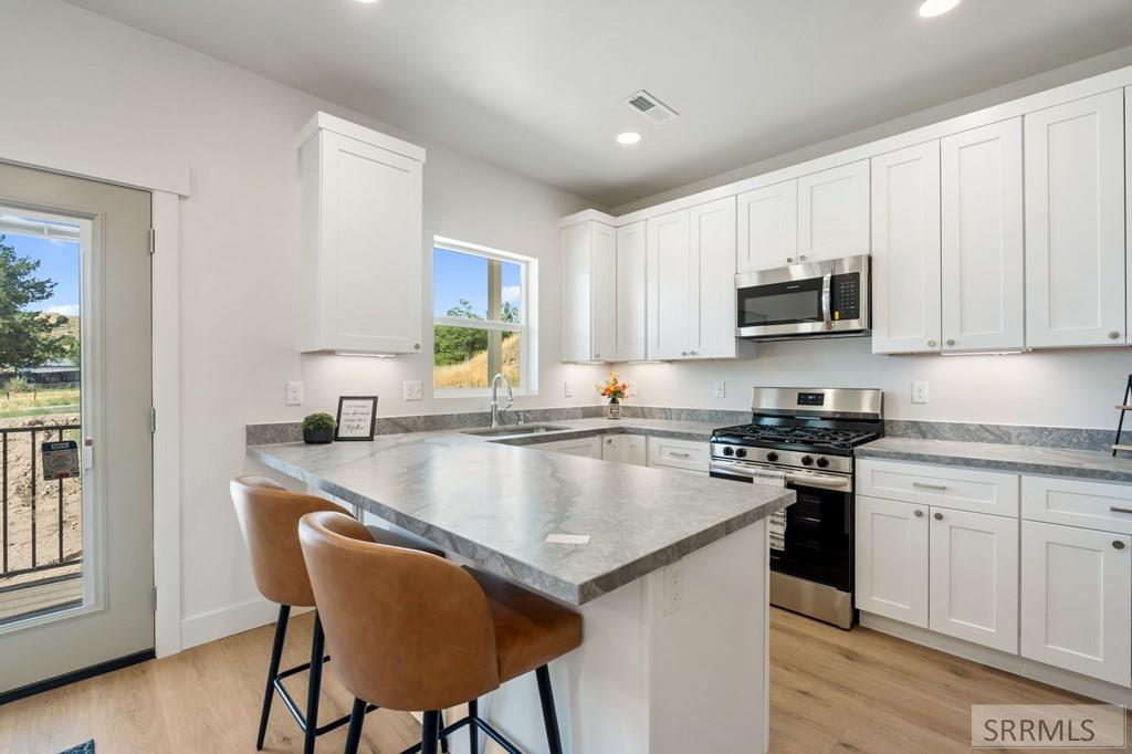 1164 Jasper Loop, Unit 2 Pocatello, ID 83204 - Photo 6 of 60