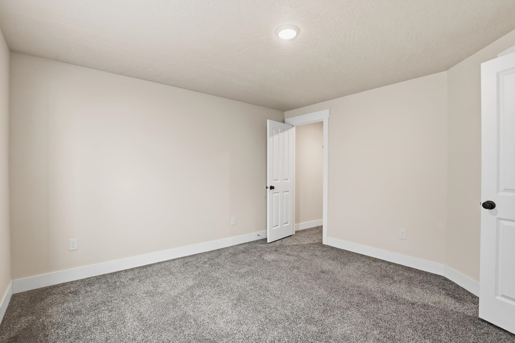 6129 North Howard Street Spokane, WA 99205 - Photo 31 of 35