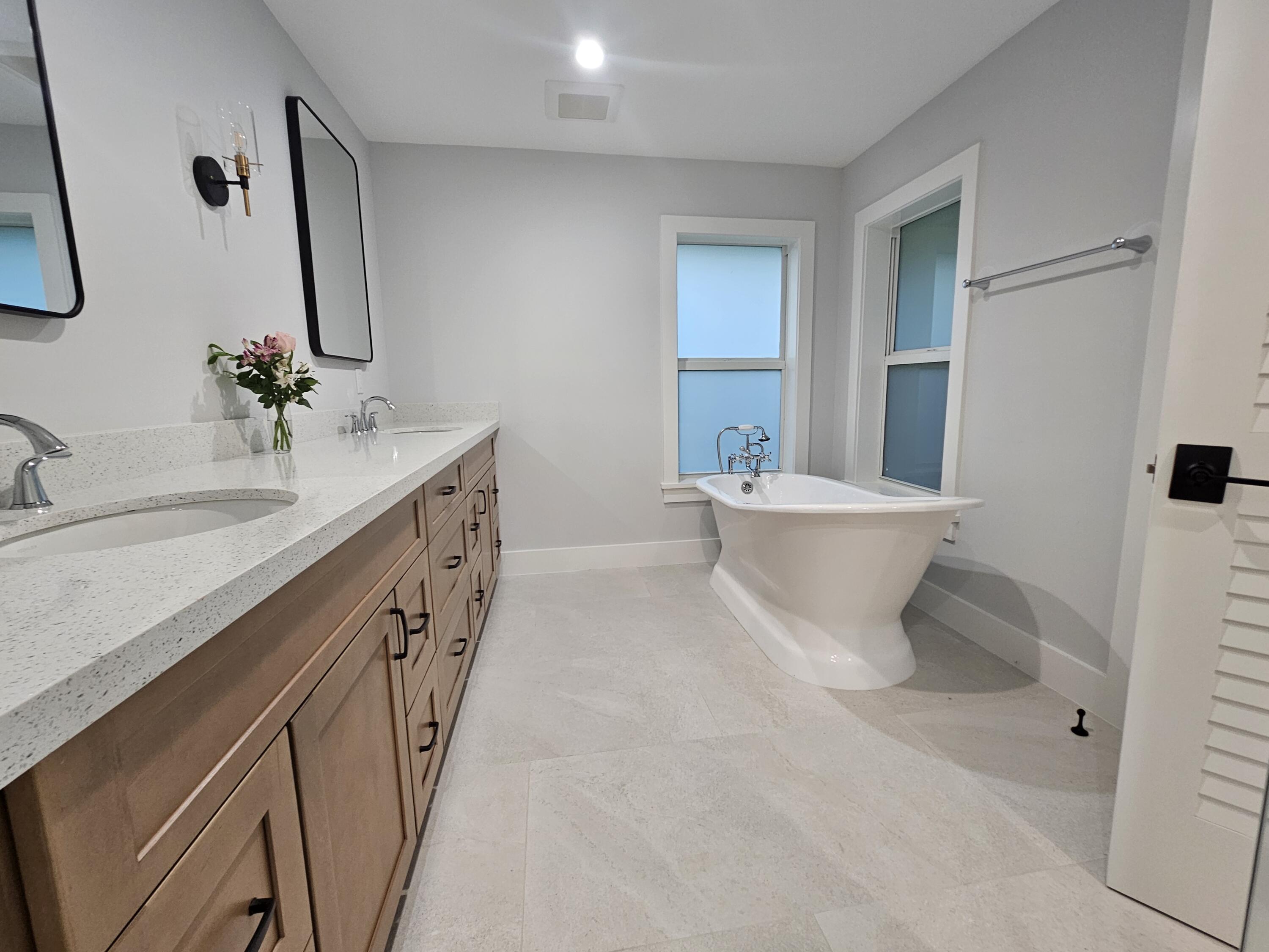 41 Sunset Road Key Largo, FL 33037 - Photo 31 of 61 Primary Bath