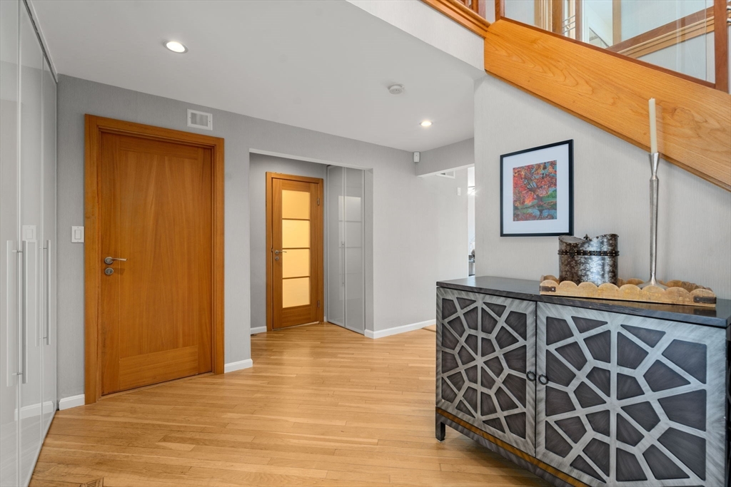 62 Bishop Road Sharon, MA 02067 - Photo 2 of 35