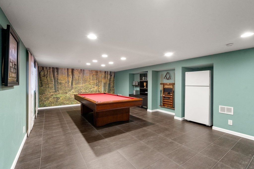 62 Bishop Road Sharon, MA 02067 - Photo 31 of 35