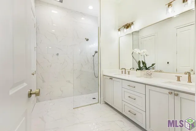 $979,000 | 17657 Bent Tree Court, Baton Rouge, LA 70810